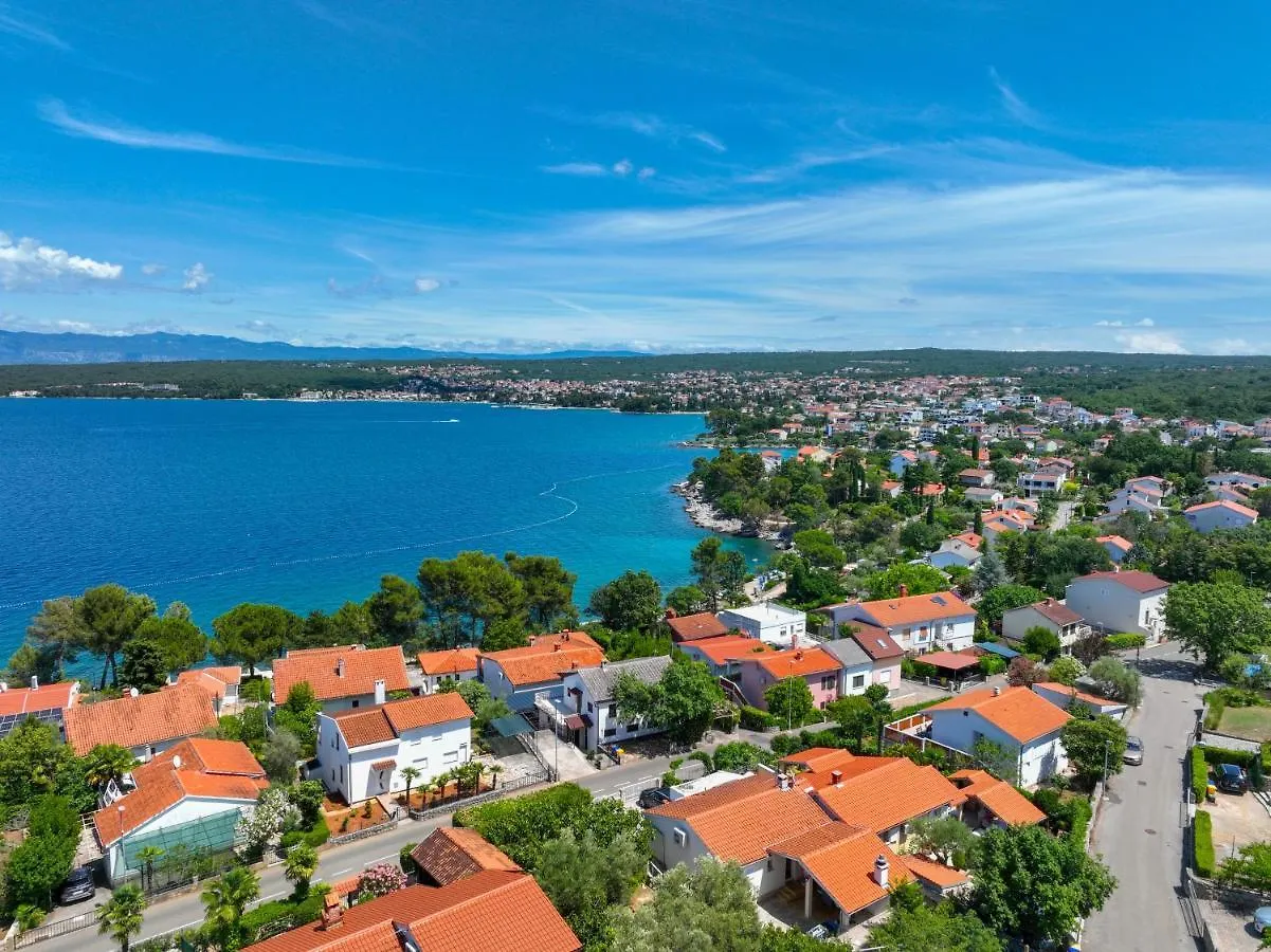 Villa Nina Malinska 150M From The Beach, Swimming Pool Vantacici