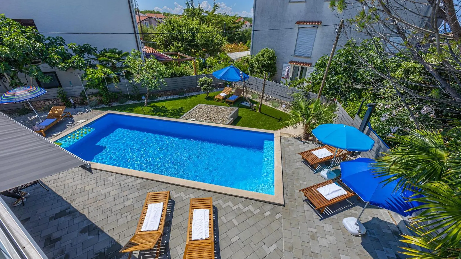 Villa Nina Malinska 150M From The Beach, Swimming Pool Vantacici Croatia