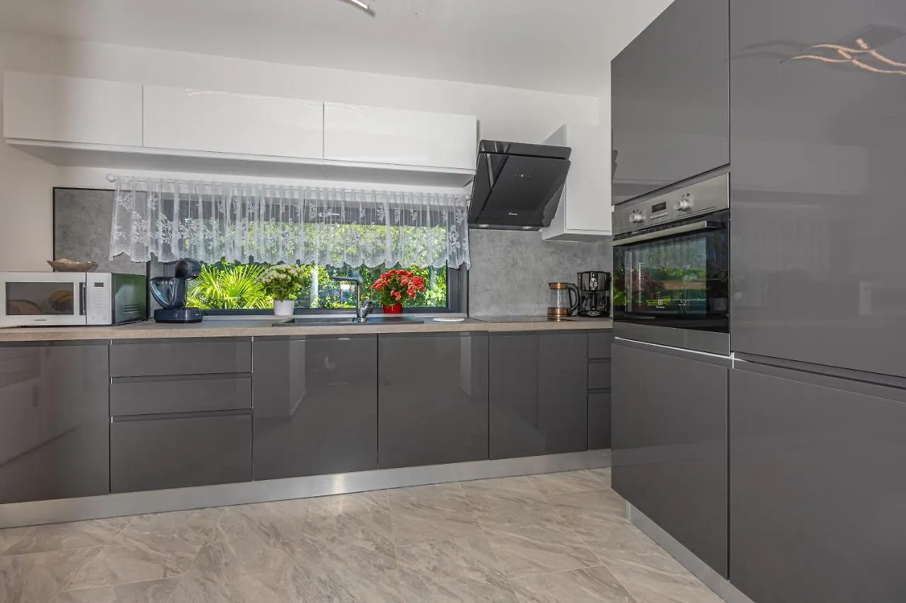 Villa Nina Malinska 150M From The Beach, Swimming Pool Vantacici