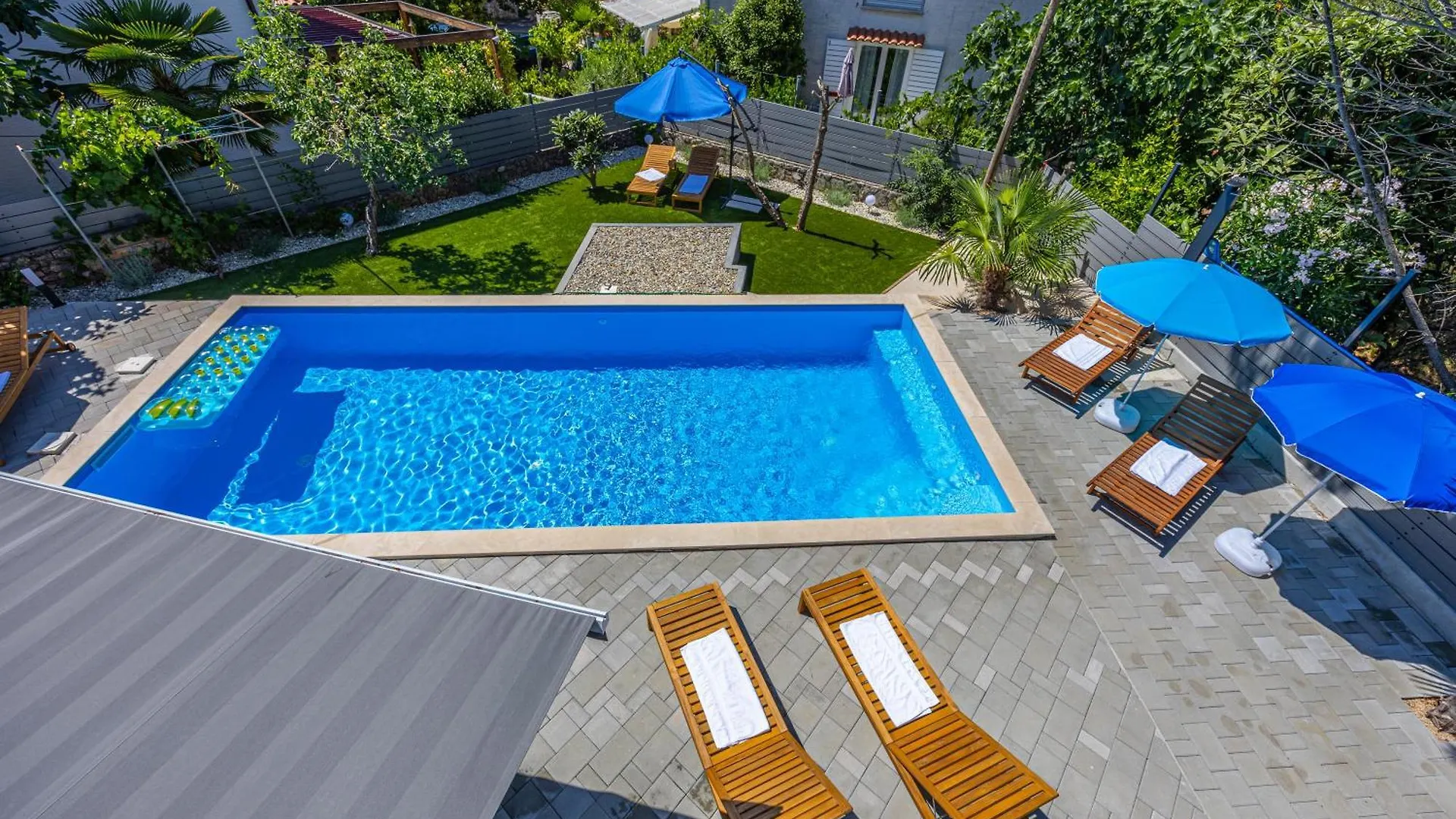 Villa Nina Malinska 150M From The Beach, Swimming Pool Vantacici Croatia